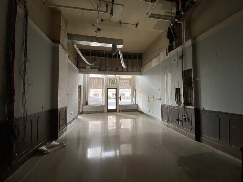 More Photos Of 1408 Strongs Ave, Stevens Point Apartments For Lease