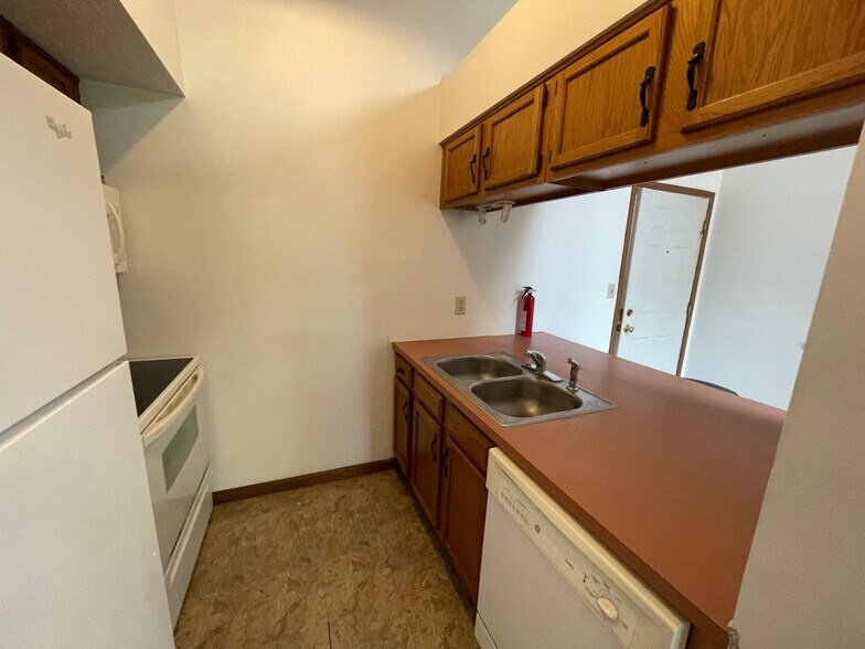 More Photos Of 422 Vine St, West Lafayette Apartments For Sale