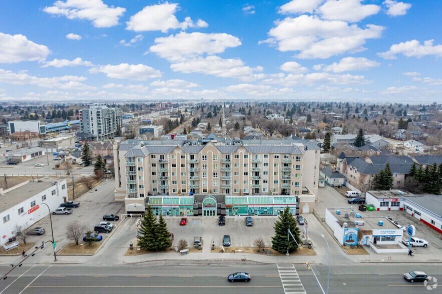 More Photos Of 1518 Centre St N, Calgary Apartments For Lease