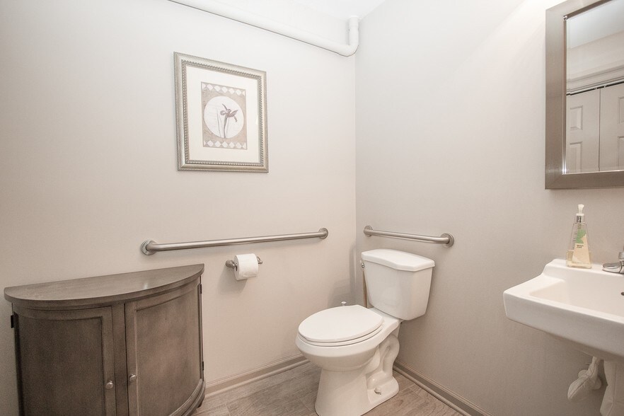 More Photos Of 4180 Providence Rd, Marietta Unknown For Lease