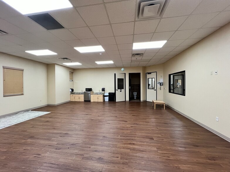 More Photos Of 2090 Market Place Blvd, Irving Freestanding For Lease