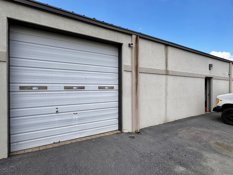 More Photos Of 8707 S Seminole Trl, Ruckersville Freestanding For Sale