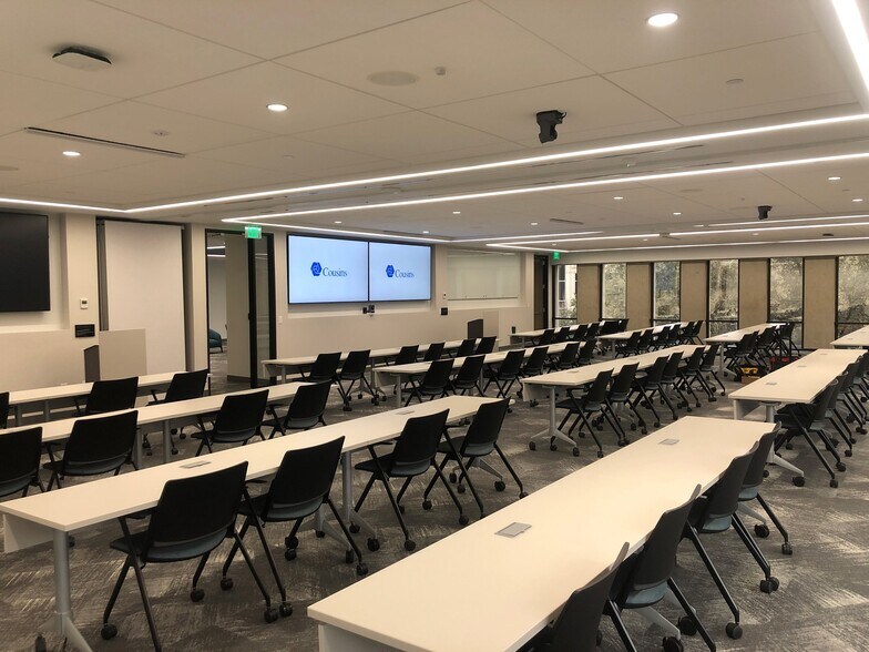 More Photos Of 801 Cherry St, Fort Worth Office For Lease