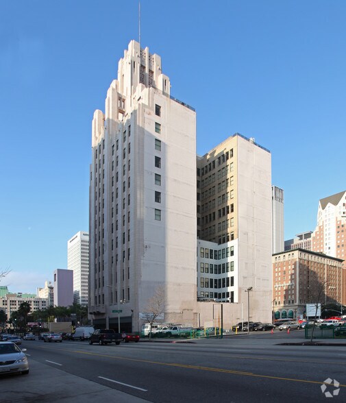 More Photos Of 411 W 5th St, Los Angeles Apartments For Lease
