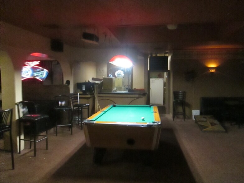 More Photos Of 117 N E St, Lakeview Specialty For Sale