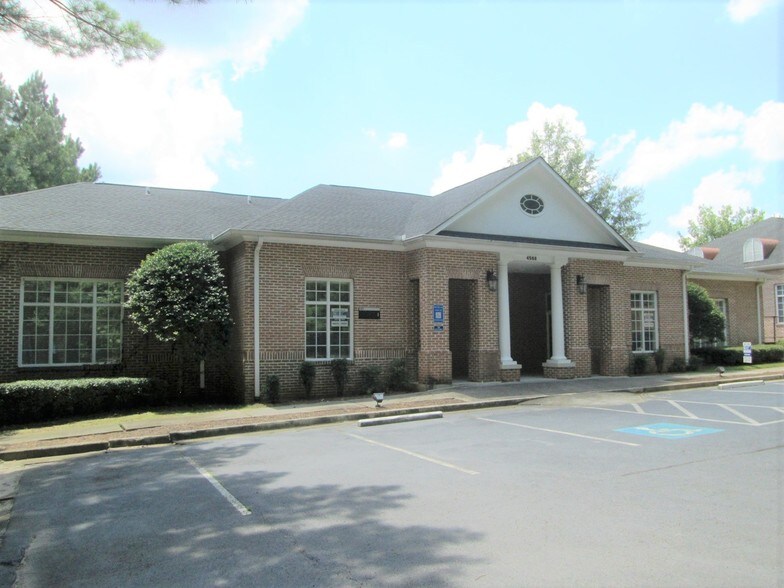 More Photos Of 4568 Lawrenceville Hwy NW, Lilburn Office For Sale
