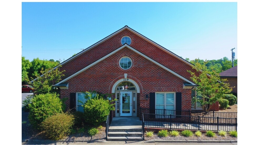More Photos Of 219 Le Phillip Ct, Concord Medical For Lease