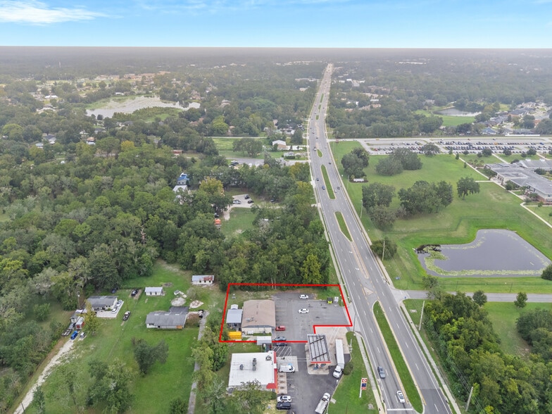 More Photos Of 330 College Dr, Orange Park Freestanding For Sale