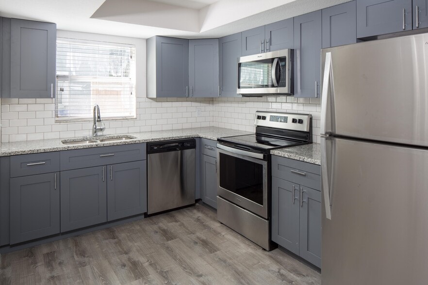 More Photos Of 6829 S Desoto St, Tampa Apartments For Sale
