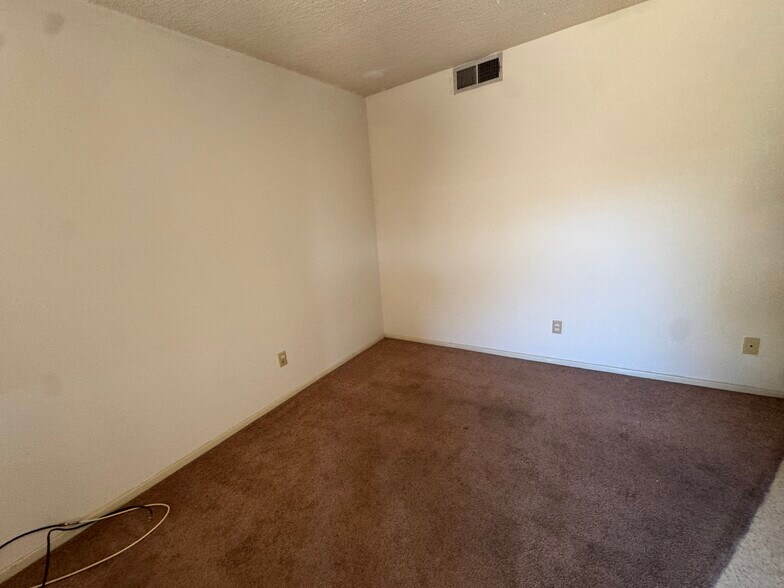 More Photos Of 1715 E Blacklidge Dr, Tucson Apartments For Sale