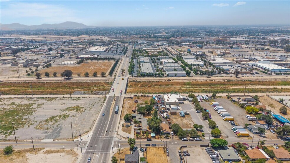 More Photos Of 1144 S Washington Ave, San Bernardino Land For Sale