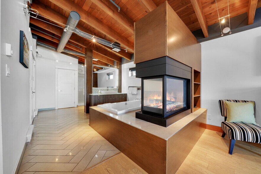 More Photos Of 118 Rainbow Rd, Salt Spring Island Land For Sale