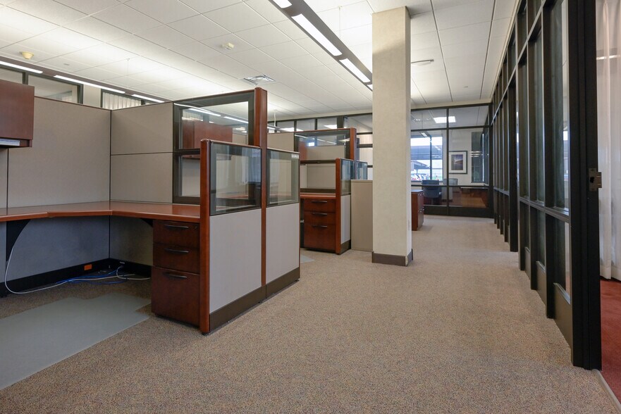 More Photos Of 8998 Research Blvd, Austin Office For Lease