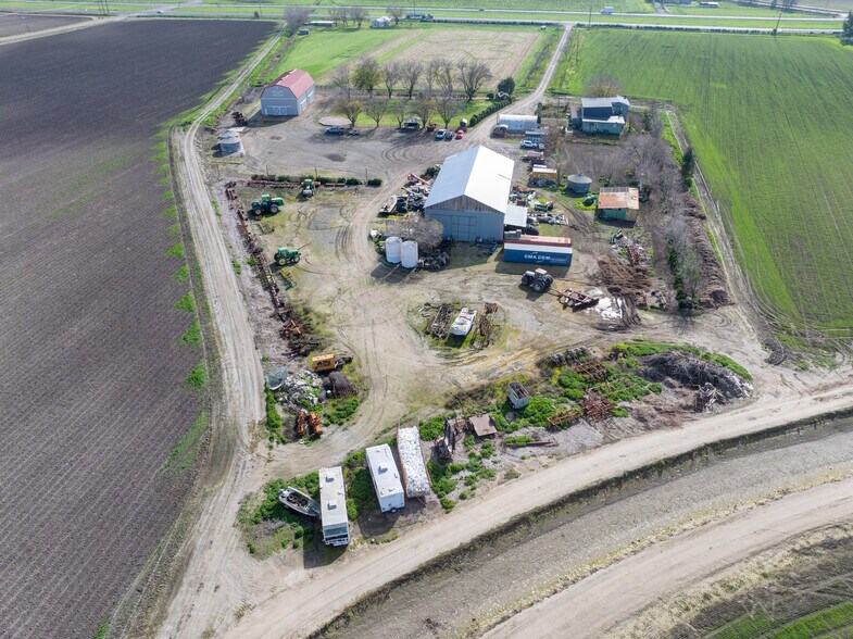 More Photos Of 9194 CA-152, Dos Palos Land For Sale