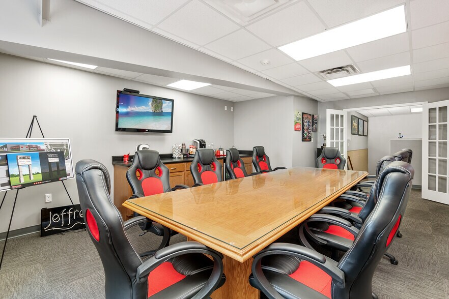 More Photos Of 22705 Highway 65, Sedalia Warehouse For Sale