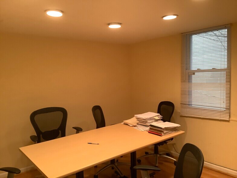More Photos Of 12 E Pleasant St, Baltimore Office For Sale