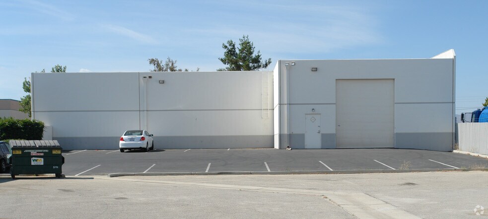 More Photos Of 647 W Avenue L 14, Lancaster Service For Lease