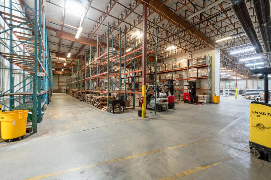 More Photos Of 2507 S 300 W, Salt Lake City Warehouse For Lease