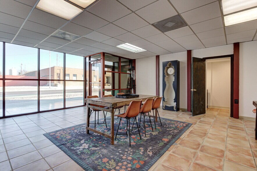 More Photos Of 1008 W Main St, Oklahoma City Office For Lease