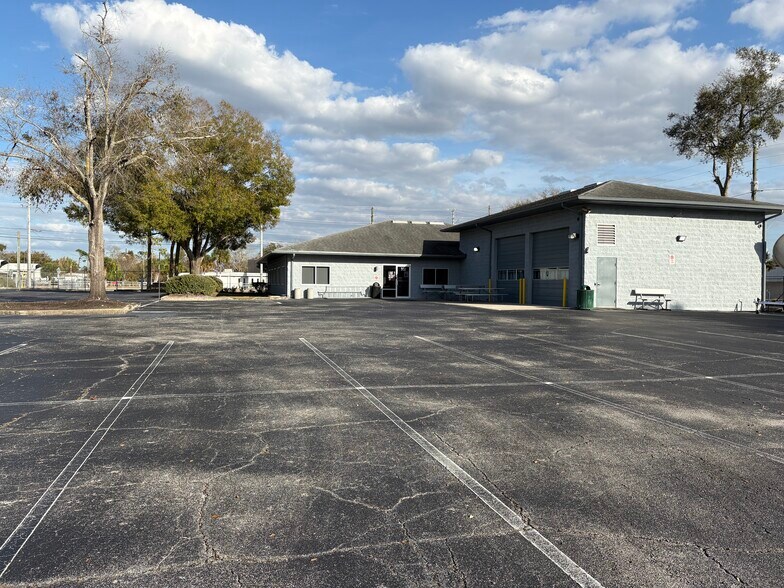 More Photos Of 3450 Forsyth Rd, Winter Park Flex For Lease