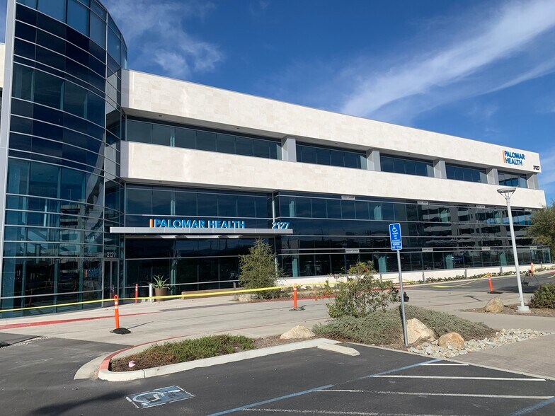More Photos Of 2127 W Citracado Pky, Escondido Medical For Lease