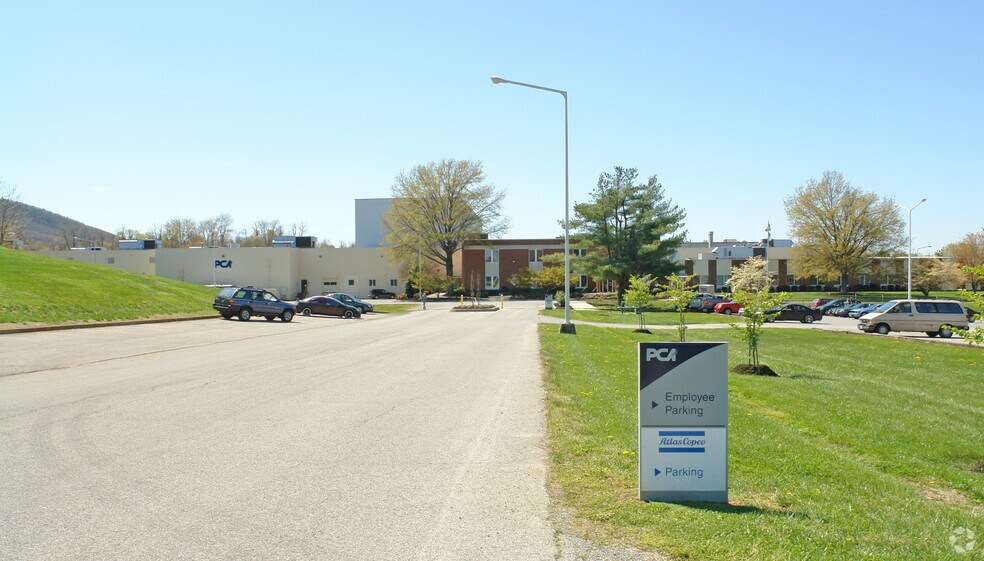 More Photos Of 7500 Shadwell Dr, Roanoke Manufacturing For Lease