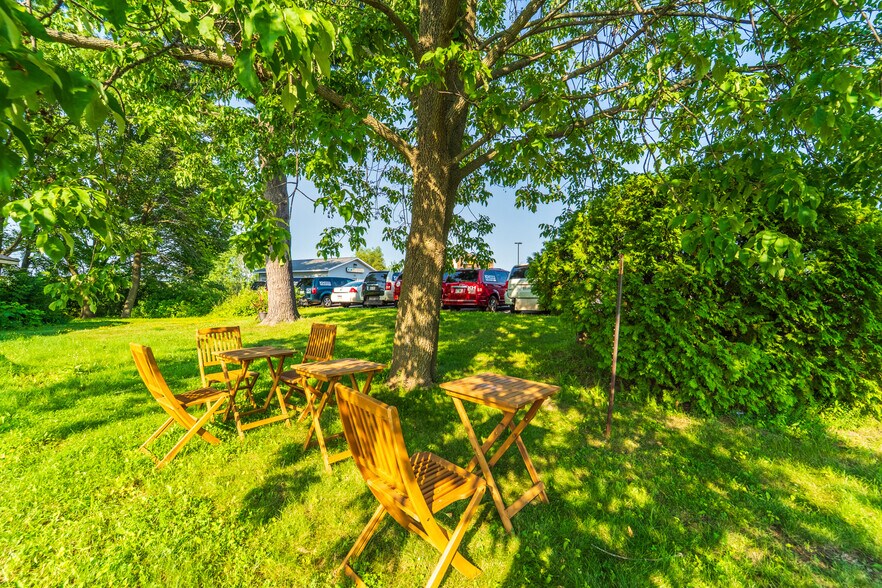 More Photos Of 1707 Merrill Ave, Wausau Freestanding For Sale