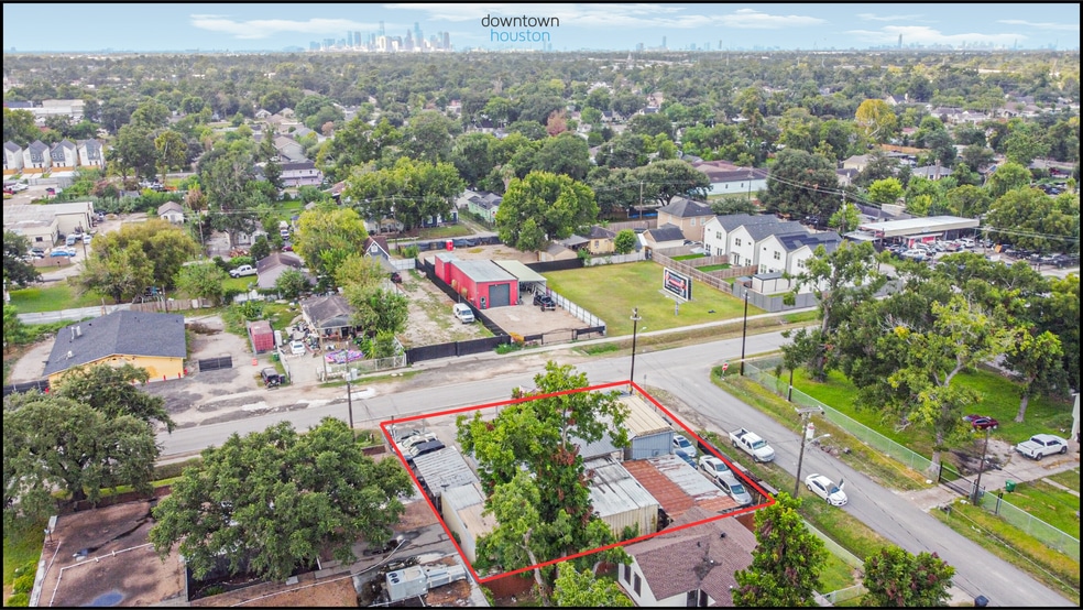 More Photos Of 2623 Berry Rd, Houston General Retail For Sale