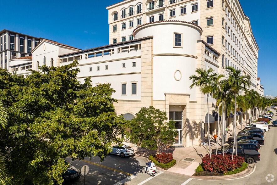 More Photos Of 4000 Ponce de Leon Blvd, Coral Gables Office For Lease