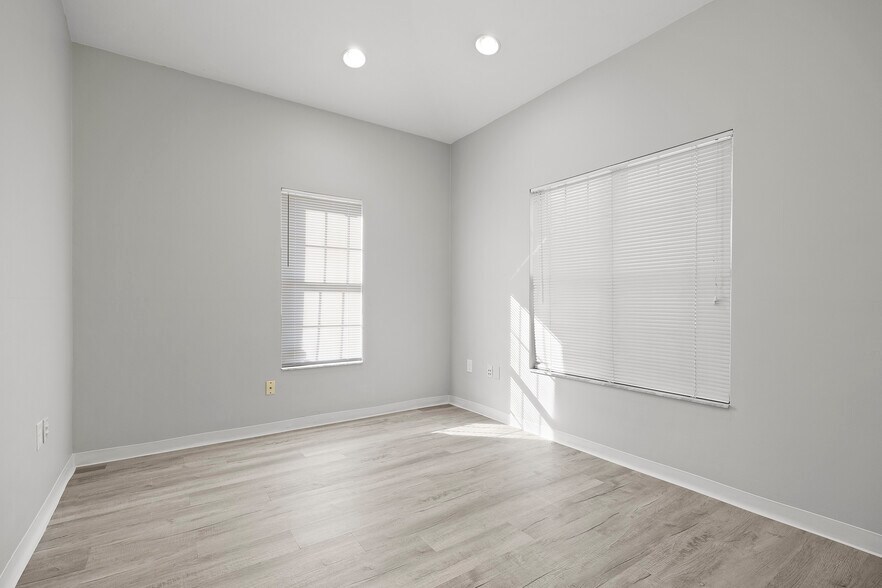 More Photos Of 1283 SW Sr-47, Lake City Medical For Lease