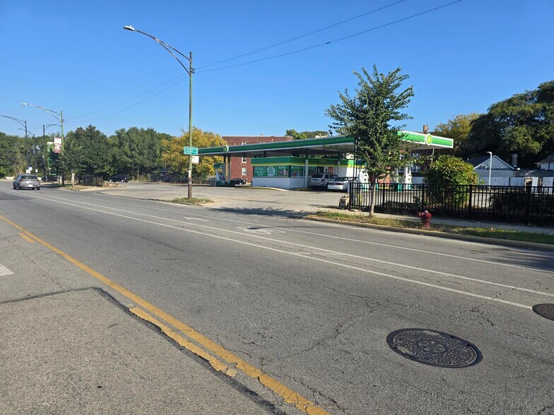 More Photos Of 7603-7605 S Chicago Ave, Chicago General Retail For Sale