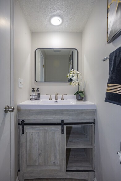 More Photos Of 3108 Eaton St, Kansas City Multifamily For Sale