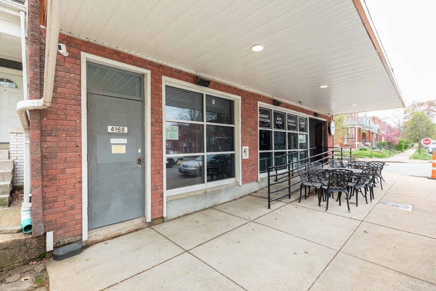 More Photos Of 4168 Juniata St, Saint Louis Restaurant For Lease