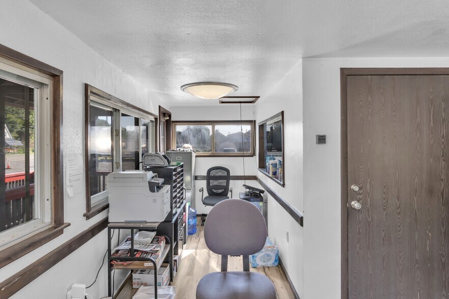 More Photos Of 548 Hill St, Mc Grann Flex For Sale