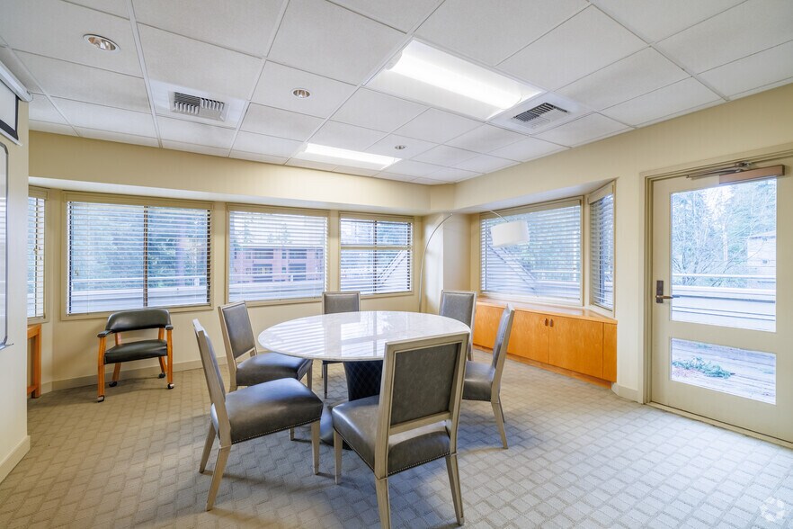 More Photos Of 1416 112th Ave NE, Bellevue Office For Lease