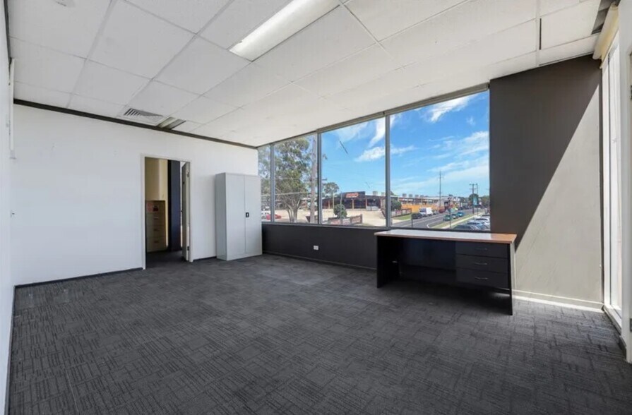 More Photos Of 62 Argyle St, South Windsor Office For Lease