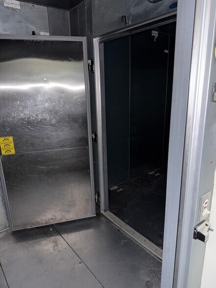 More Photos Of 855 S Broadway, Wind Gap General Retail For Lease