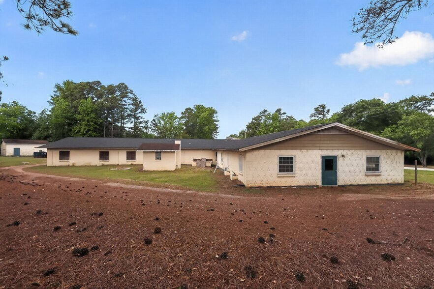 More Photos Of 6828 Old Stage Rd N, Angier Flex For Sale