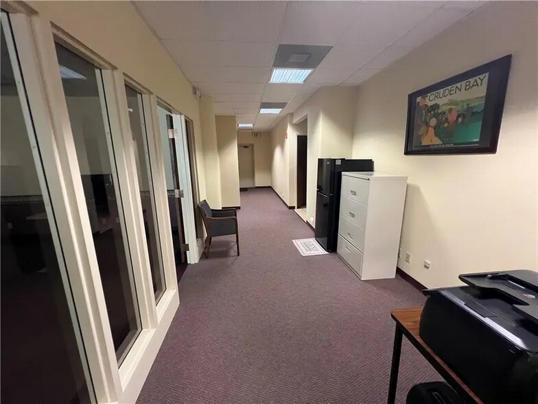 More Photos Of 28 W North St, Danville Office For Sale