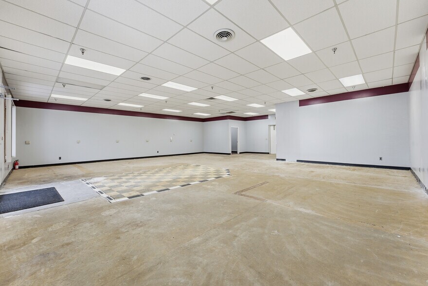 More Photos Of 45-65 Southwick Rd, Westfield General Retail For Lease