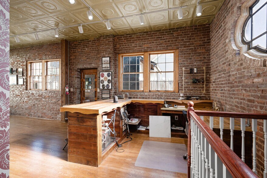 More Photos Of 306 Wilburn st, Nashville Restaurant For Sale