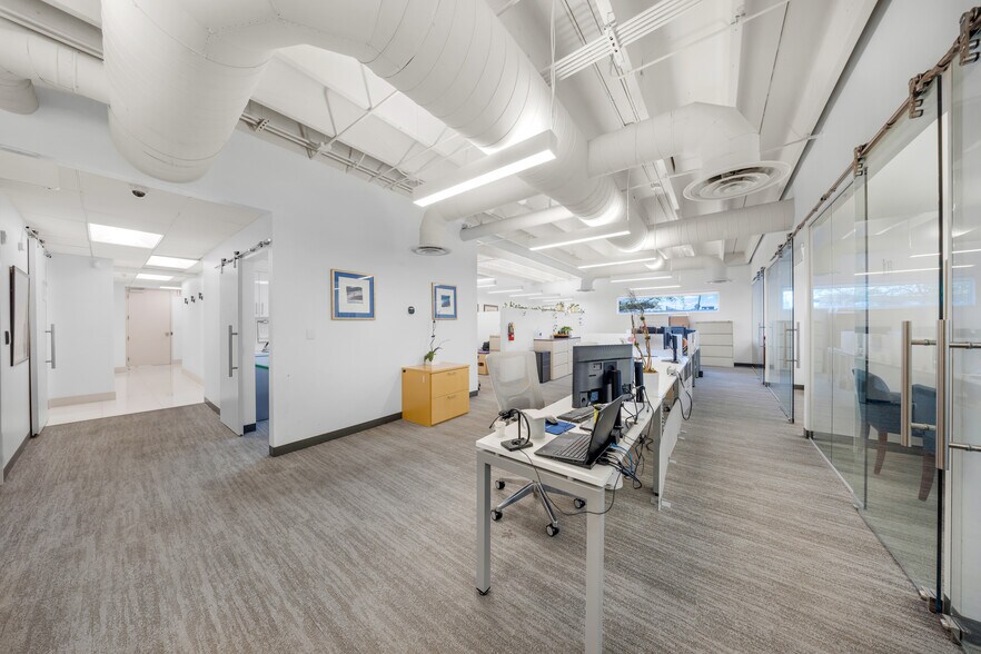 More Photos Of 4713-4725 SW 8th St, Miami Storefront For Lease