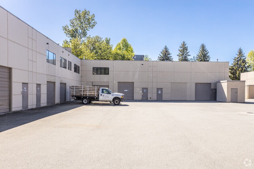 More Photos Of 8988 Fraserton Crt, Burnaby Warehouse For Sale