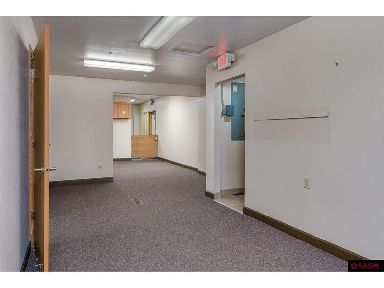 More Photos Of 608 Walnut Ave, Madison Lake Medical For Sale