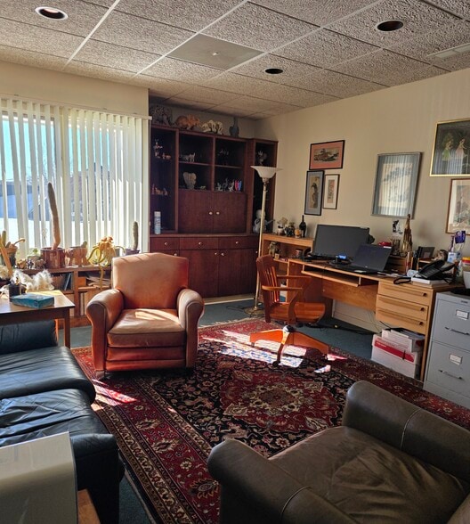 More Photos Of 60 Washington Ave, Hamden Medical For Sale