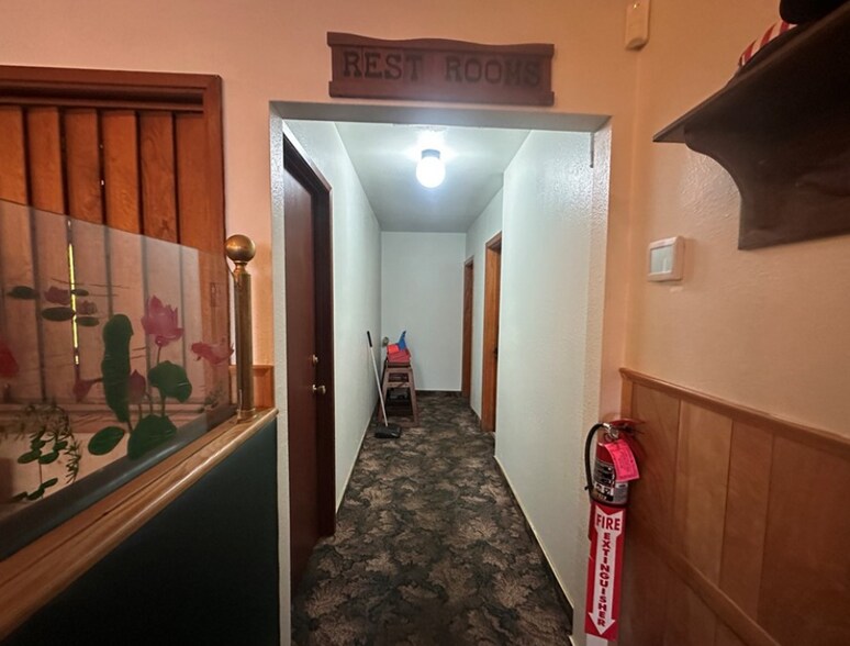 More Photos Of 400 Pacific Ave N, Long Beach Restaurant For Sale