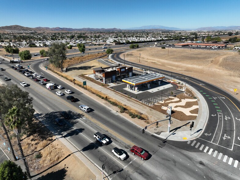 More Photos Of 27851-27875 Encanto Dr, Menifee Service Station For Sale