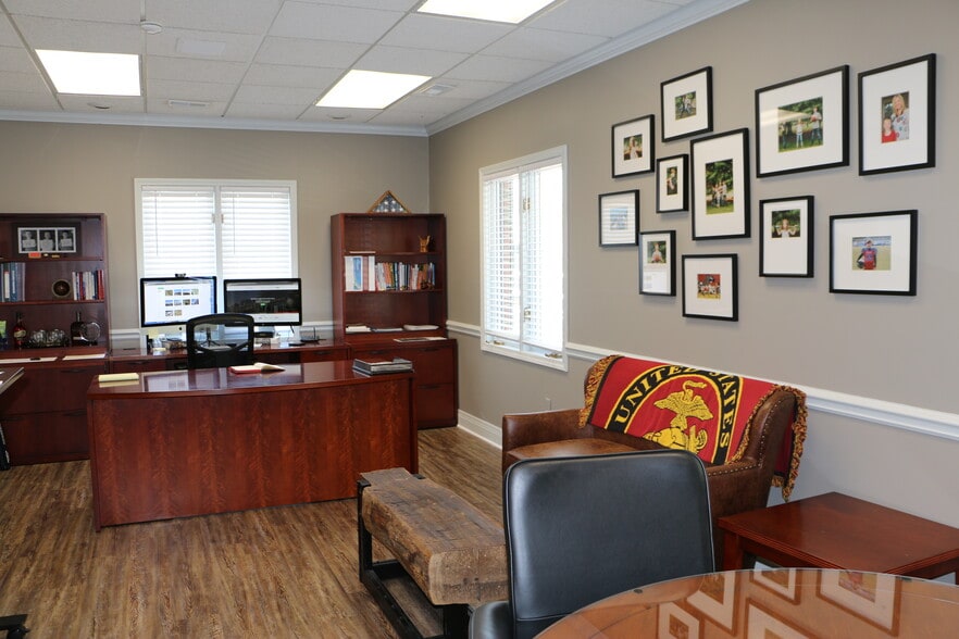 More Photos Of 726 Harvard Dr, Owensboro Office For Sale