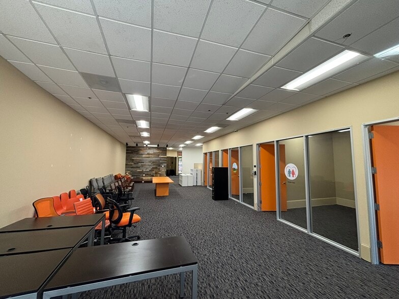 More Photos Of 415-423 E Hamilton Ave, Campbell Freestanding For Lease