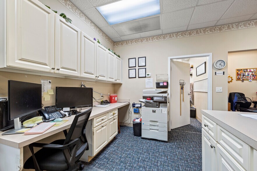 More Photos Of 440 SW Perimeter Glen, Lake City Medical For Sale